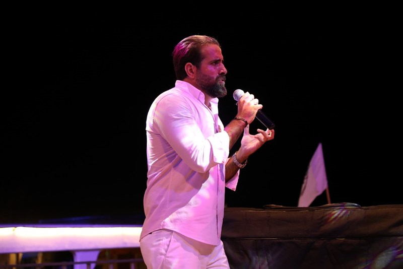 Byblos en Blanc et Rose